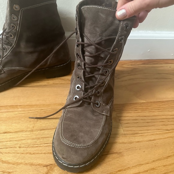 Stuart Weitzman Suede Boots size 10 - Picture 7 of 7